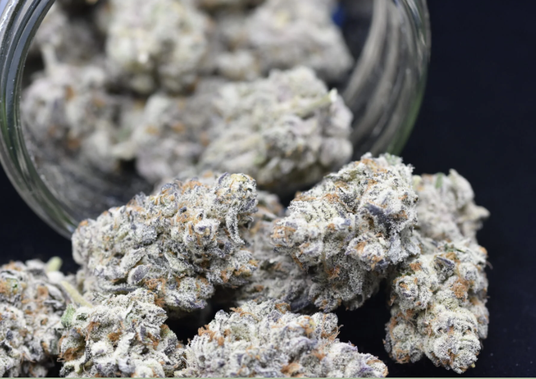 Top Weed B